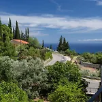 Апартаменты Maria's Sea View